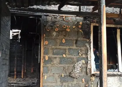 В Ачинском районе осудили мужчину, который из-за обиды на отчима сжёг его дом