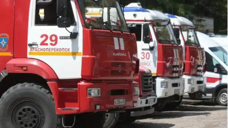 На трассе в Кемеровской области загорелся микроавтобус