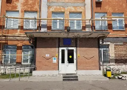 В Красноярске поликлинику на ул. 26 Бакинских Комиссаров отремонтируют за 10,5 млн рублей